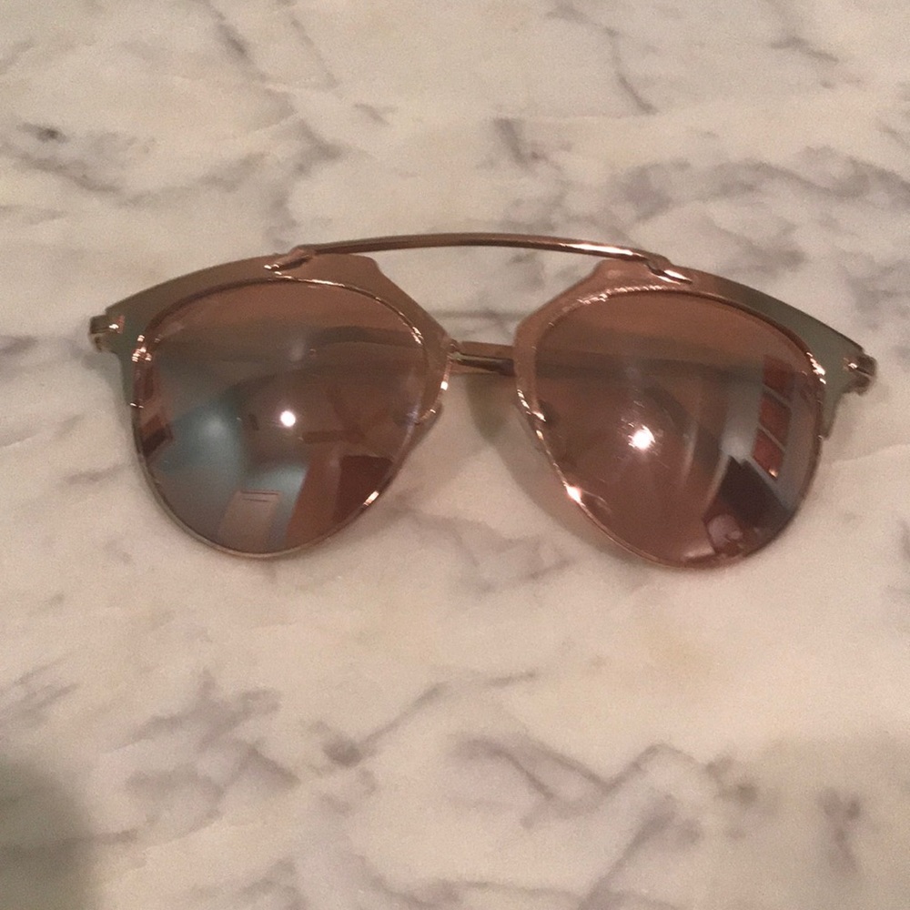 Sunglasses - Picture 2 of 5